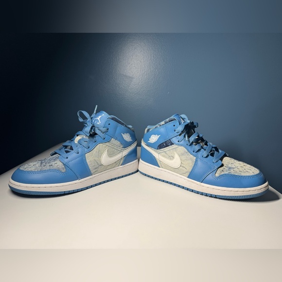 Air Jordan 1 Mid GS Washed Denim, lightly Used Sz 7Y - Picture 11 of 15